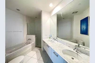55 SE 6th St #4102, Miami, FL 33131 - Photo 10