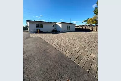 3221 SW 107th Ave, Miami, FL 33165 - Photo 4