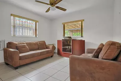 2306 SW 58th Ct, Miami, FL 33155 - Photo 10