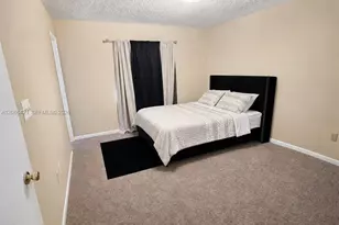 2008 S 10th St, Fort Pierce, FL 34950 - Photo 8
