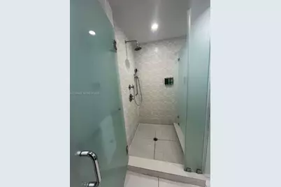 5300 NW 87th Ave #307, Doral, FL 33178 - Photo 6