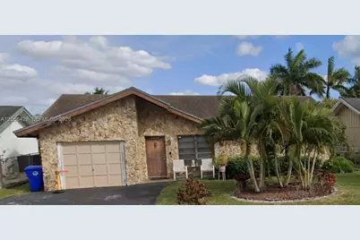 1404 SW 82nd Ave, North Lauderdale, FL 33068 - Photo 1