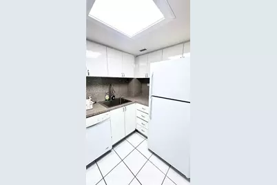 7441 Wayne Ave #1C, Miami Beach, FL 33141 - Photo 10