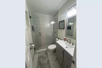 400 N 60th Way #A, Hollywood, FL 33024 - Photo 4