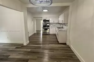 160 W 60th St, Hialeah, FL 33012 - Photo 12
