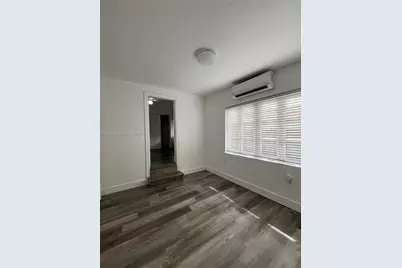 160 W 60th St #0, Hialeah, FL 33012 - Photo 6