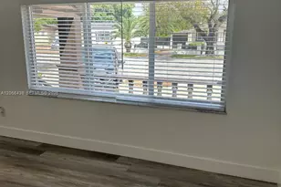 160 W 60th St, Hialeah, FL 33012 - Photo 24