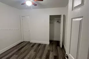 160 W 60th St, Hialeah, FL 33012 - Photo 22