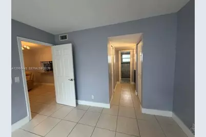 9420 Poinciana Pl #407, Davie, FL 33324 - Photo 12