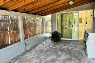 [Address not provided], North Miami Beach, FL 33179 - Photo 10
