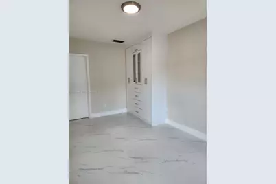 [Address not provided], North Miami Beach, FL 33179 - Photo 22