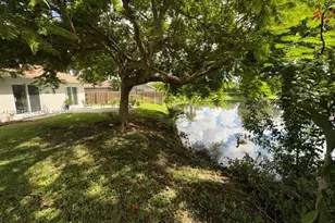 16850 Crestview Ln, Weston, FL 33326 - Photo 46