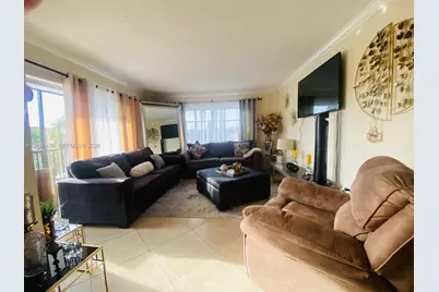 4164 Inverrary Dr #415, Lauderhill, FL 33319 - Photo 4