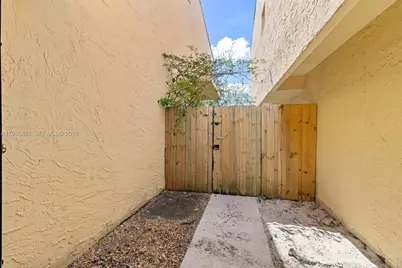 8953 NE 4th Ave Rd #8953, Miami Shores, FL 33138 - Photo 14