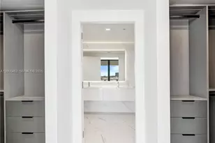 1170 E Hallandale Beach Blvd, Hallandale Beach, FL 33009 - Photo 26