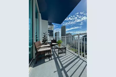 275 NE 18th St #2004, Miami, FL 33132 - Photo 4