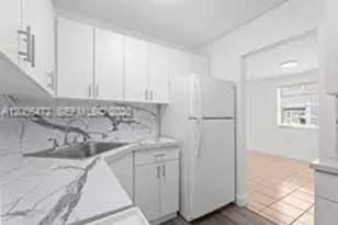 17255 SW 95th Ave, Palmetto Bay, FL 33157 - Photo 1