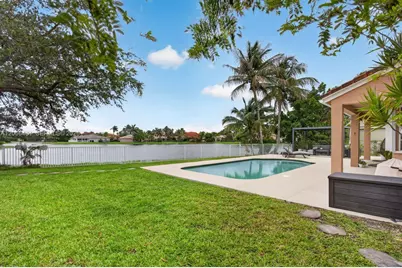 480 Cambridge Dr, Weston, FL 33326 - Photo 48