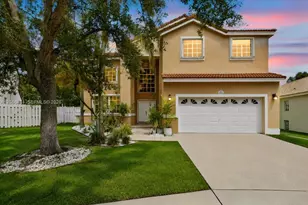 480 Cambridge Dr, Weston, FL 33326 - Photo 2