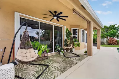 480 Cambridge Dr, Weston, FL 33326 - Photo 30