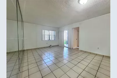 2740 W 63rd Pl #13-25, Hialeah, FL 33016 - Photo 2