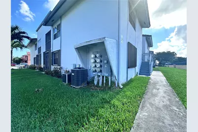 2740 W 63rd Pl #13-25, Hialeah, FL 33016 - Photo 1