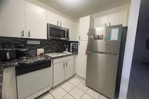 4689 NW 9th St, Miami, FL 33126 - Photo 4