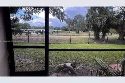 8060 Fairview Dr #101, Tamarac, FL 33321 - Photo 22