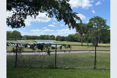 8060 Fairview Dr #101, Tamarac, FL 33321 - Photo 24