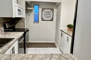 8060 Fairview Dr, Tamarac, FL 33321 - Photo 2