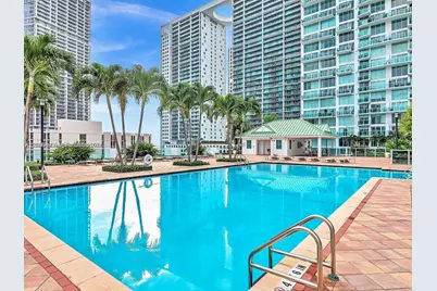 41 SE 5th St #414, Miami, FL 33131 - Photo 20