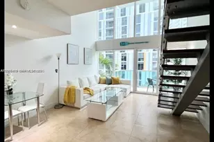 41 SE 5th St, Miami, FL 33131 - Photo 2