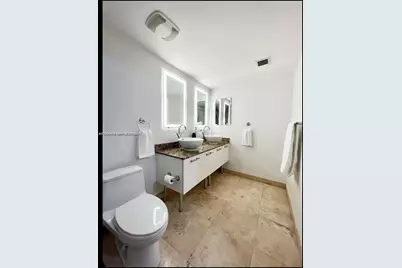 41 SE 5th St #414, Miami, FL 33131 - Photo 8