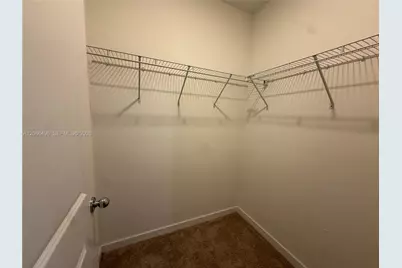 390 NE 12th St, Florida City, FL 33034 - Photo 14