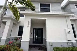 390 NE 12th St, Florida City, FL 33034 - Photo 2