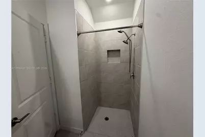 390 NE 12th St, Florida City, FL 33034 - Photo 20