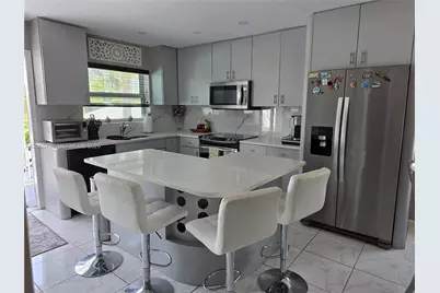 509 Hibiscus Ave #7, Pompano Beach, FL 33062 - Photo 4