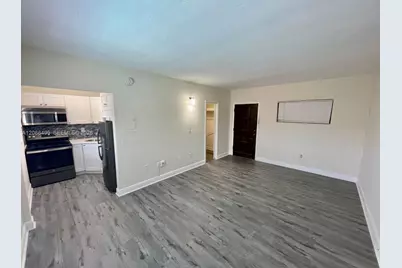 218 Santillane Ave #21, Coral Gables, FL 33134 - Photo 6