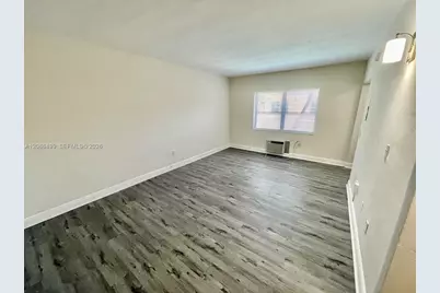 218 Santillane Ave #21, Coral Gables, FL 33134 - Photo 4