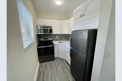 218 Santillane Ave #21, Coral Gables, FL 33134 - Photo 8
