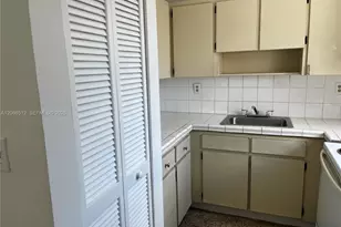 928 SW 30th Ave, Miami, FL 33135 - Photo 8