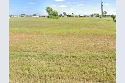 1717 NW Juanita Pl, Cape Coral, FL 33993 - Photo 2