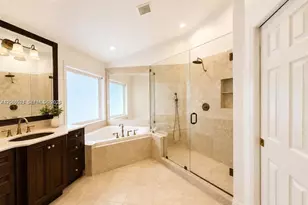 2616 Oakbrook Ct, Weston, FL 33332 - Photo 10