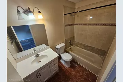 954 SW 74th Ave, North Lauderdale, FL 33068 - Photo 14