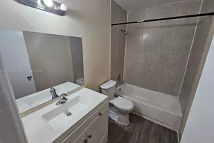 954 SW 74th Ave, North Lauderdale, FL 33068 - Photo 10