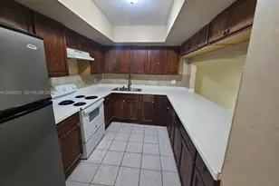 954 SW 74th Ave, North Lauderdale, FL 33068 - Photo 6