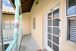 736 13th St, Miami Beach, FL 33139 - Photo 32