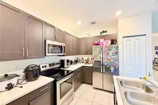 1877 SE 26th Ter, Homestead, FL 33035 - Photo 30