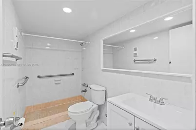 8501 NW 8th St #106, Miami, FL 33126 - Photo 20