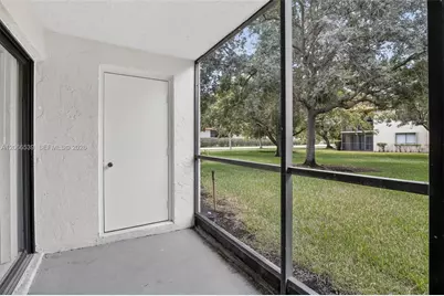 359 Lakeview Dr #102, Weston, FL 33326 - Photo 16